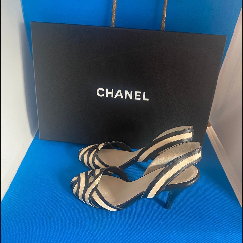 👠 Chanel slingback pumps 34.5C Lanyard on the back‎ CHANEL logo timeless Heel